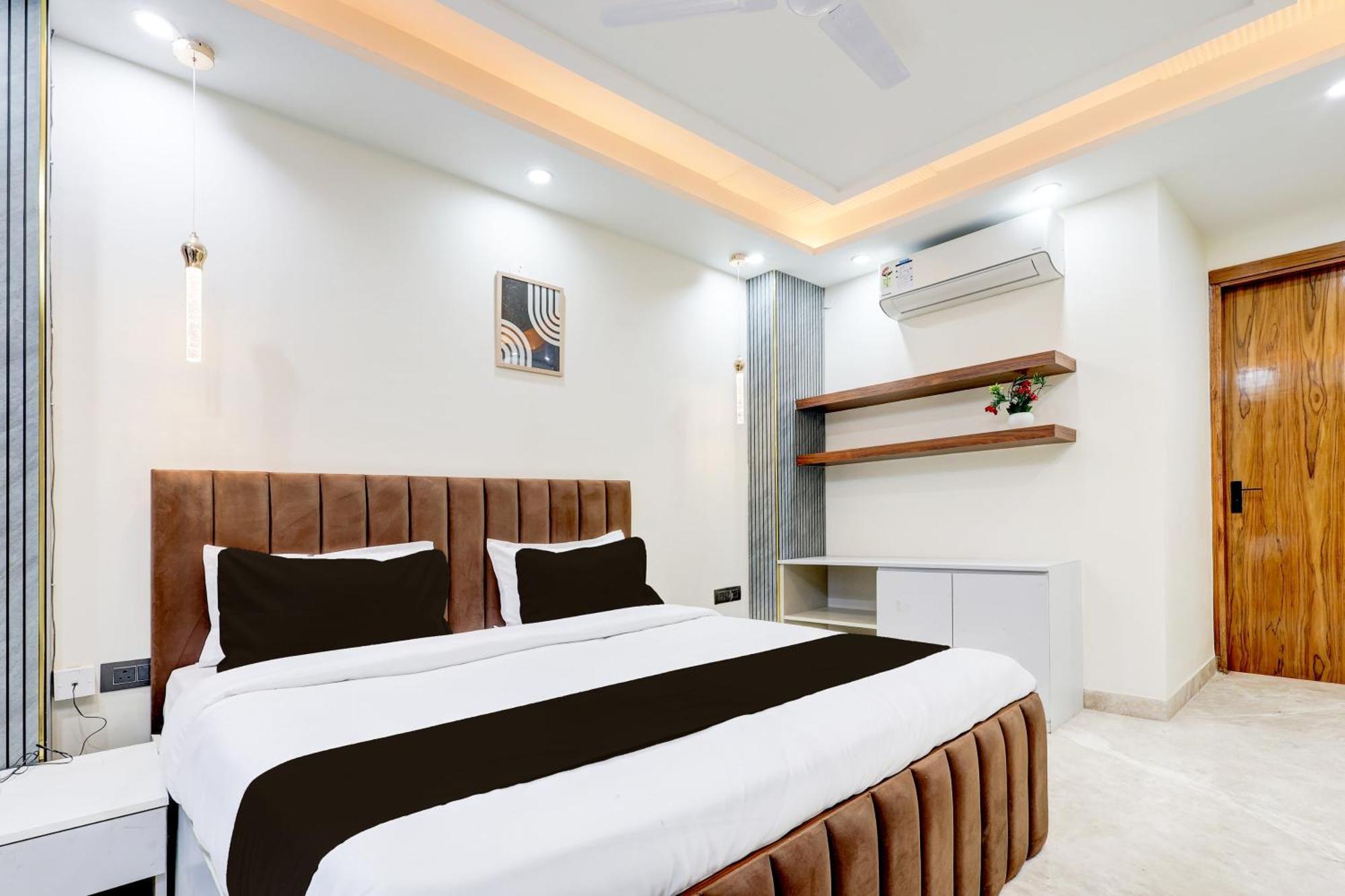 Super Hotel O Sector 43 Gurgaon Eksteriør billede