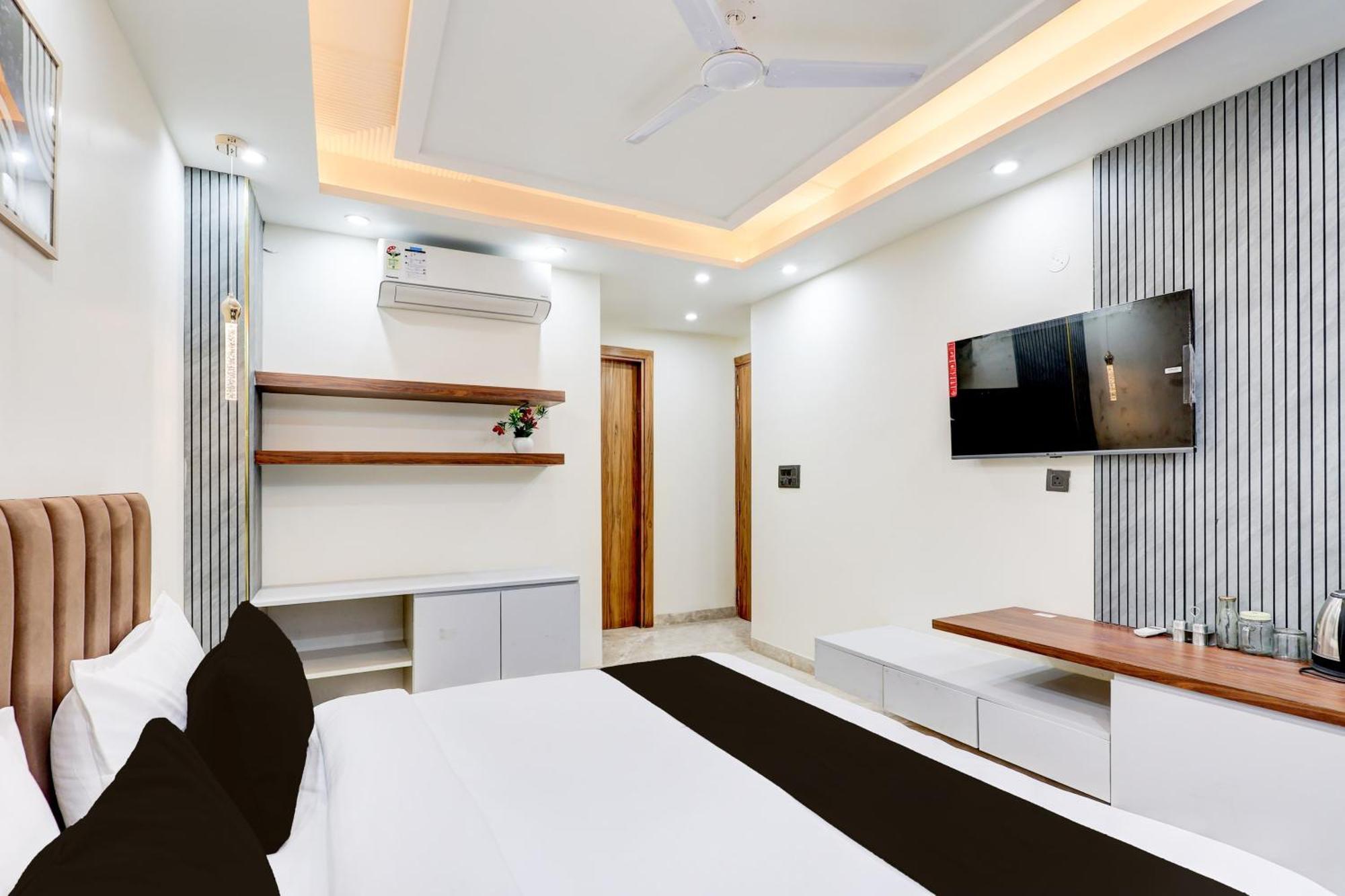 Super Hotel O Sector 43 Gurgaon Eksteriør billede