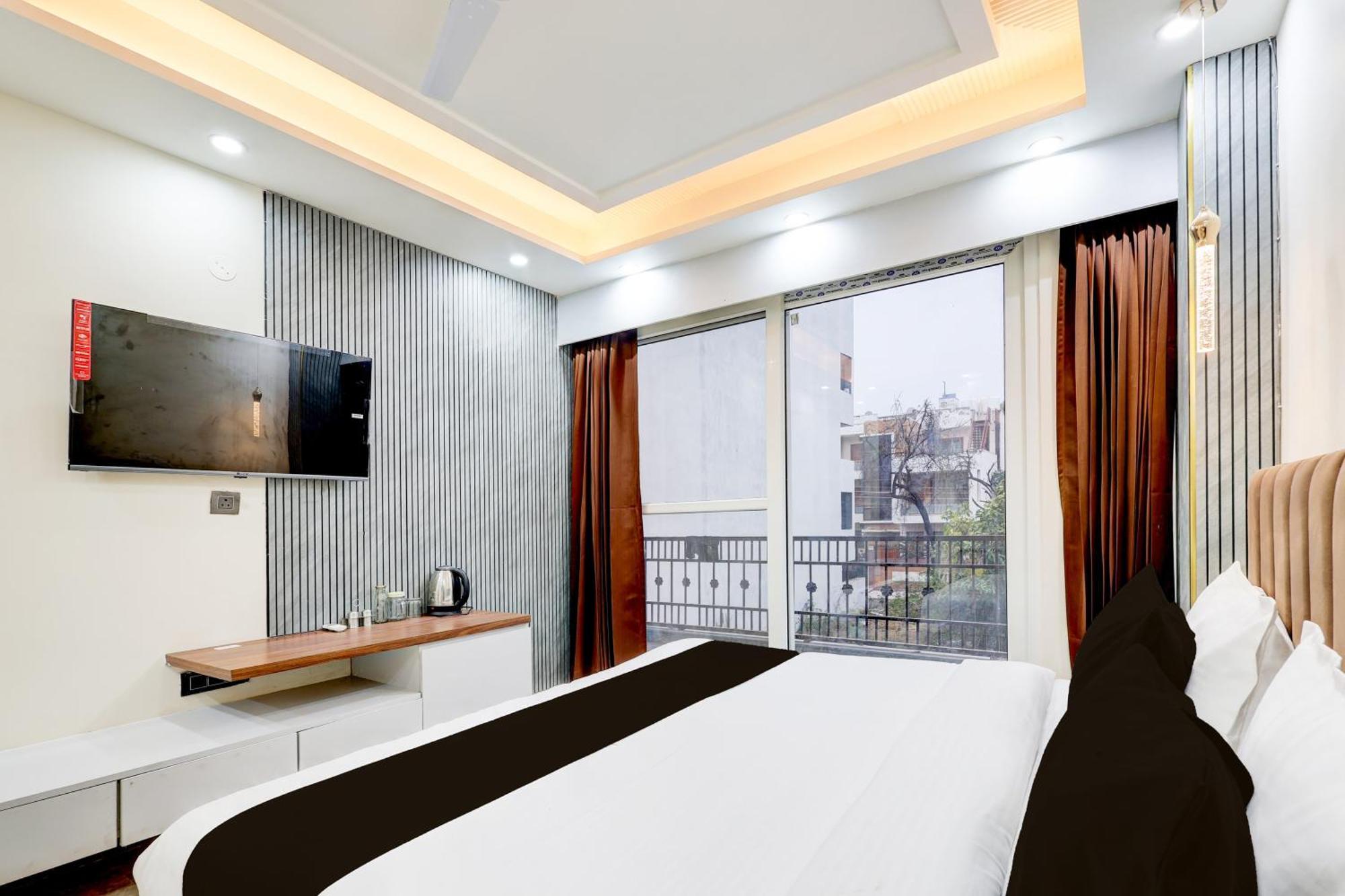 Super Hotel O Sector 43 Gurgaon Eksteriør billede