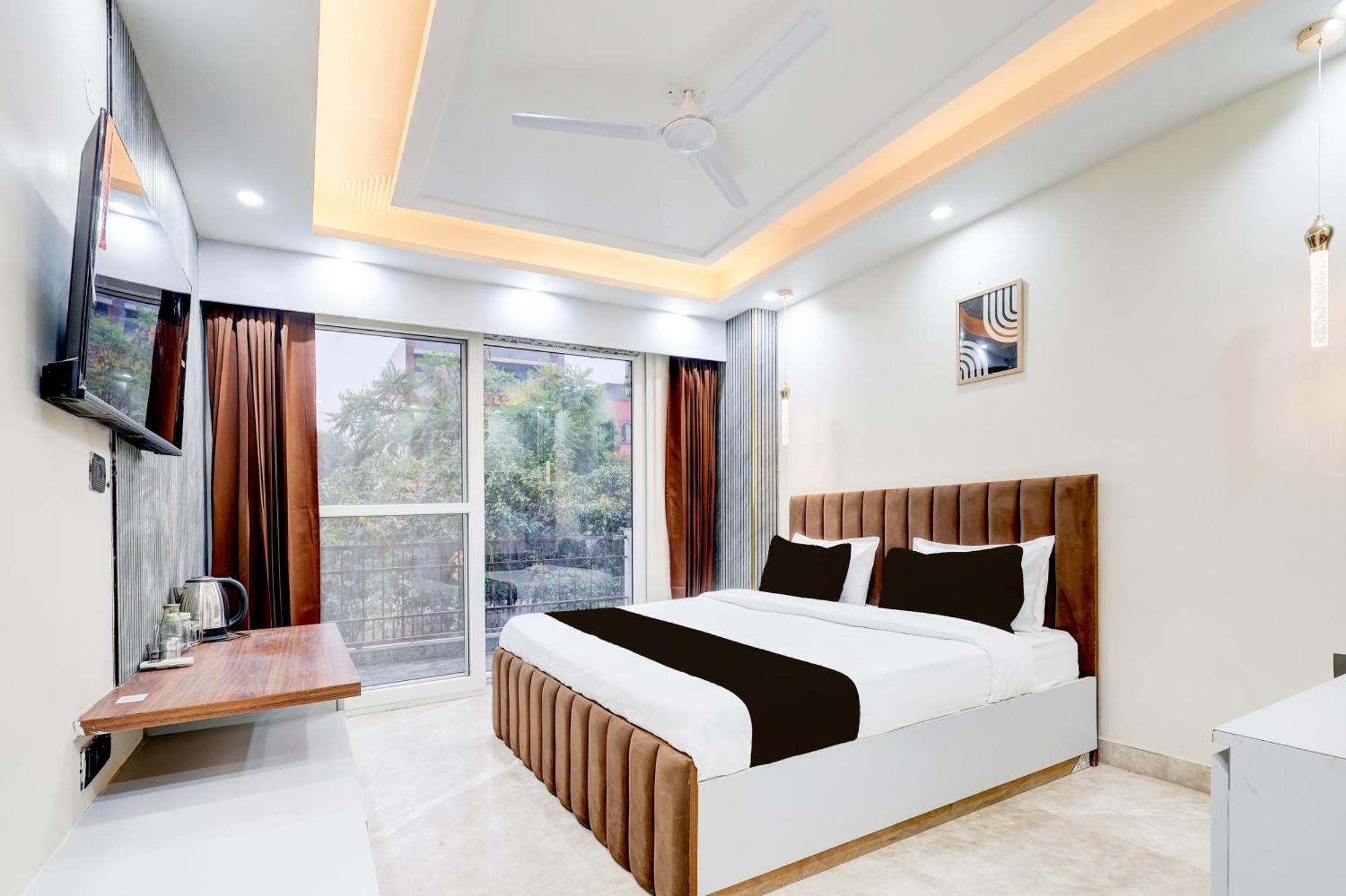 Super Hotel O Sector 43 Gurgaon Eksteriør billede